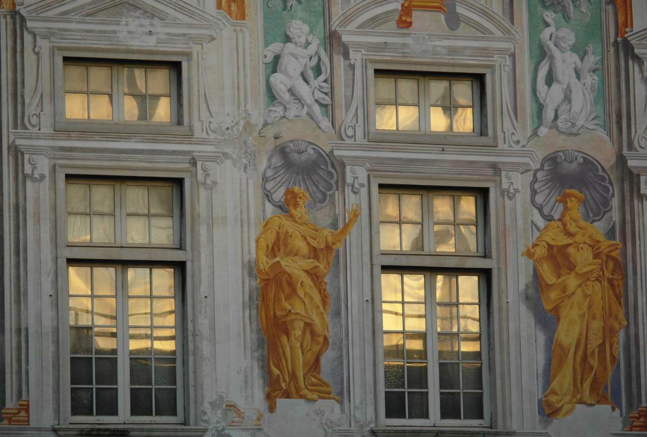 Dietro Il Teatro Modena Genova Kültér fotó